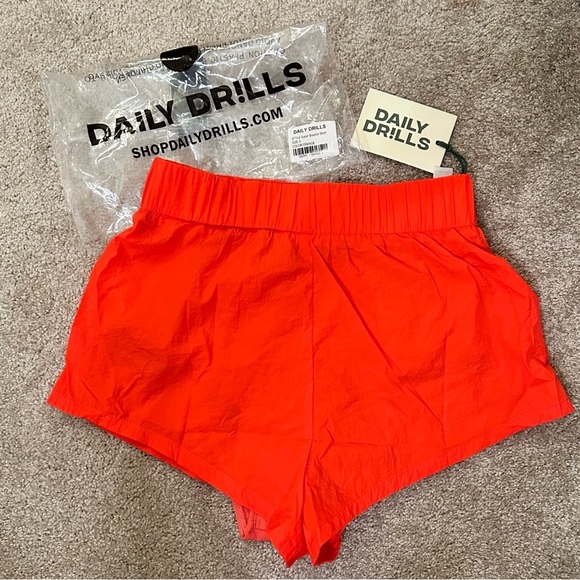 Daily Drills Pants - DAILY DRILLS super bounce short Size:Small color:orange NEVER WORN